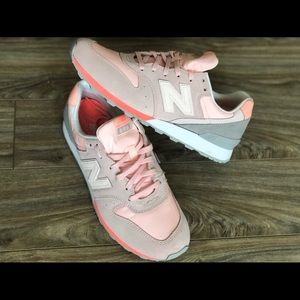 New balance running/casual shoes